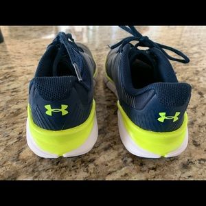 Boys’ under armour shoes